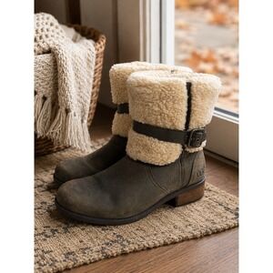 UGG Blayre II Womens Brown Leather Shearling Buckle Ankle Boots 1008220 Size 9